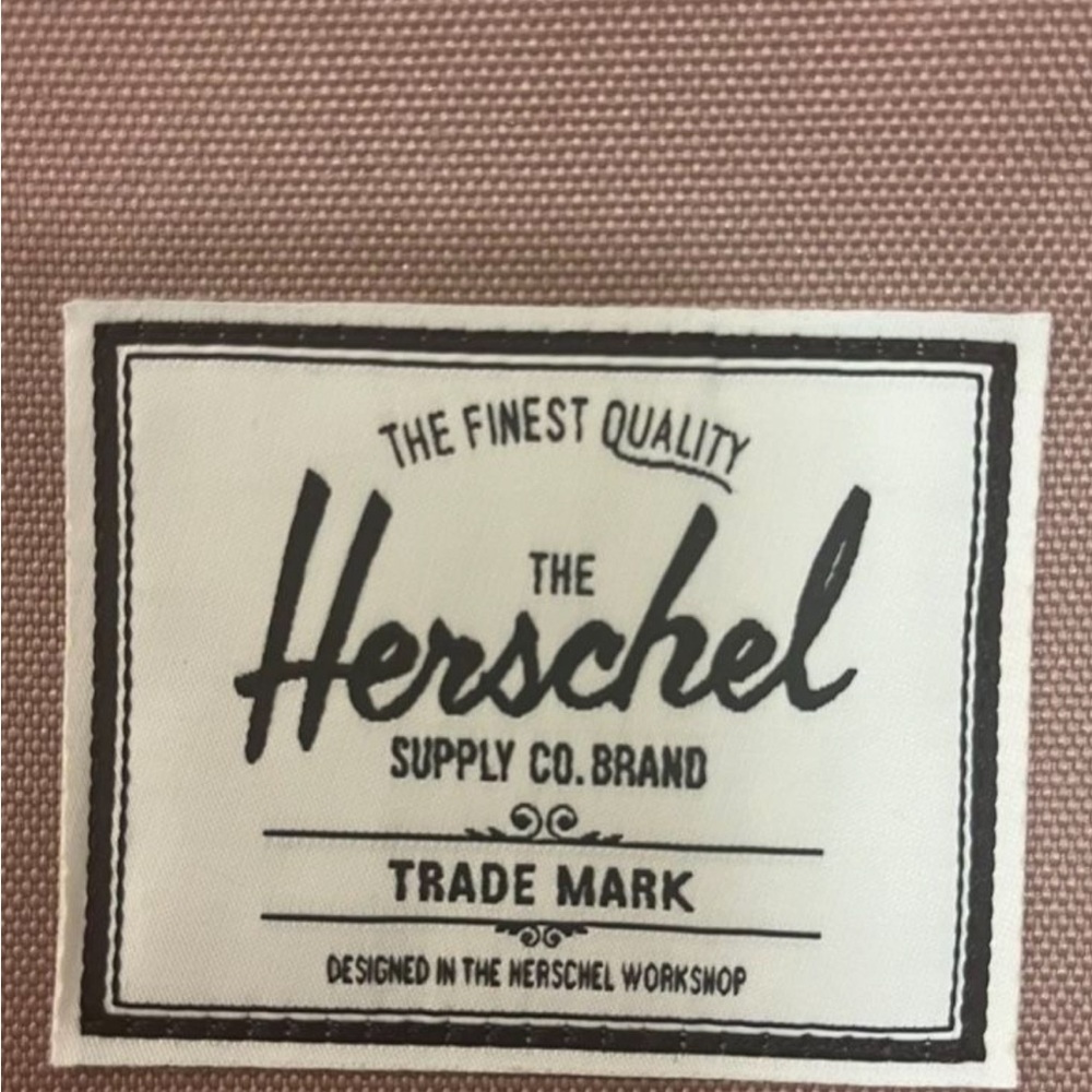 Herschel Supply Company Classic Backpack in Dusty Pink - Picture 4 of 5